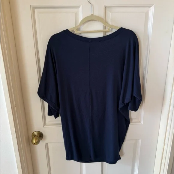 Perfect Off-the-Shoulder Top - Picture 3 of 5